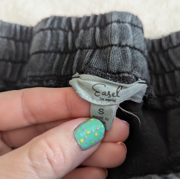 EUC Easel Wide-Leg Ash Black Palazzo Pants Small - Picture 2 of 4